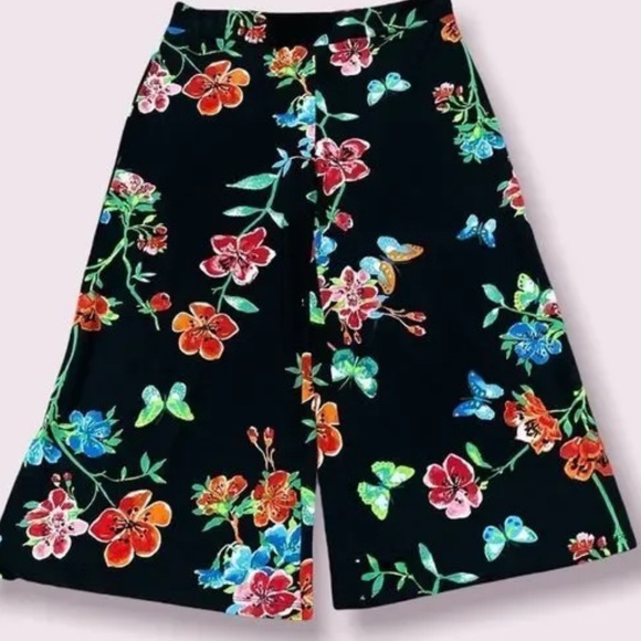 Capri, floral pants S/P - Picture 12 of 13